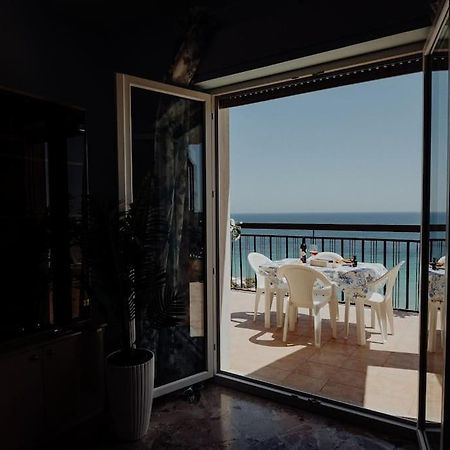 Ferienwohnung La Terrazza Sul Mare By Monholiday Monopoli Exterior foto